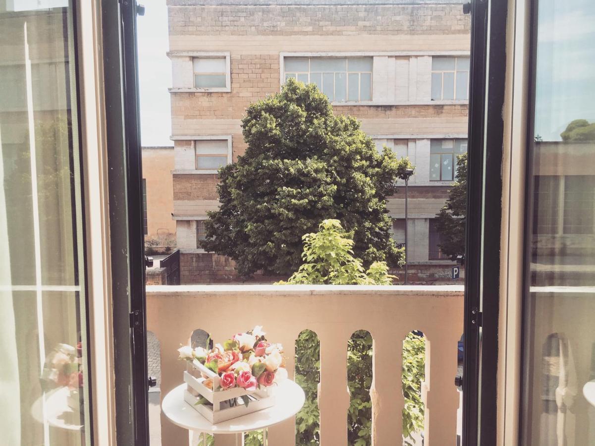 Ai Raggi Di Sole Bed & Breakfast Lecce Exterior photo
