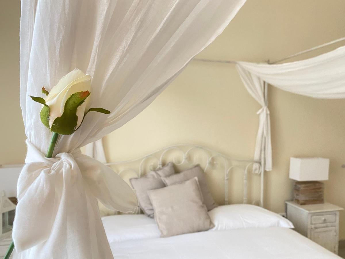 Ai Raggi Di Sole Bed & Breakfast Lecce Exterior photo