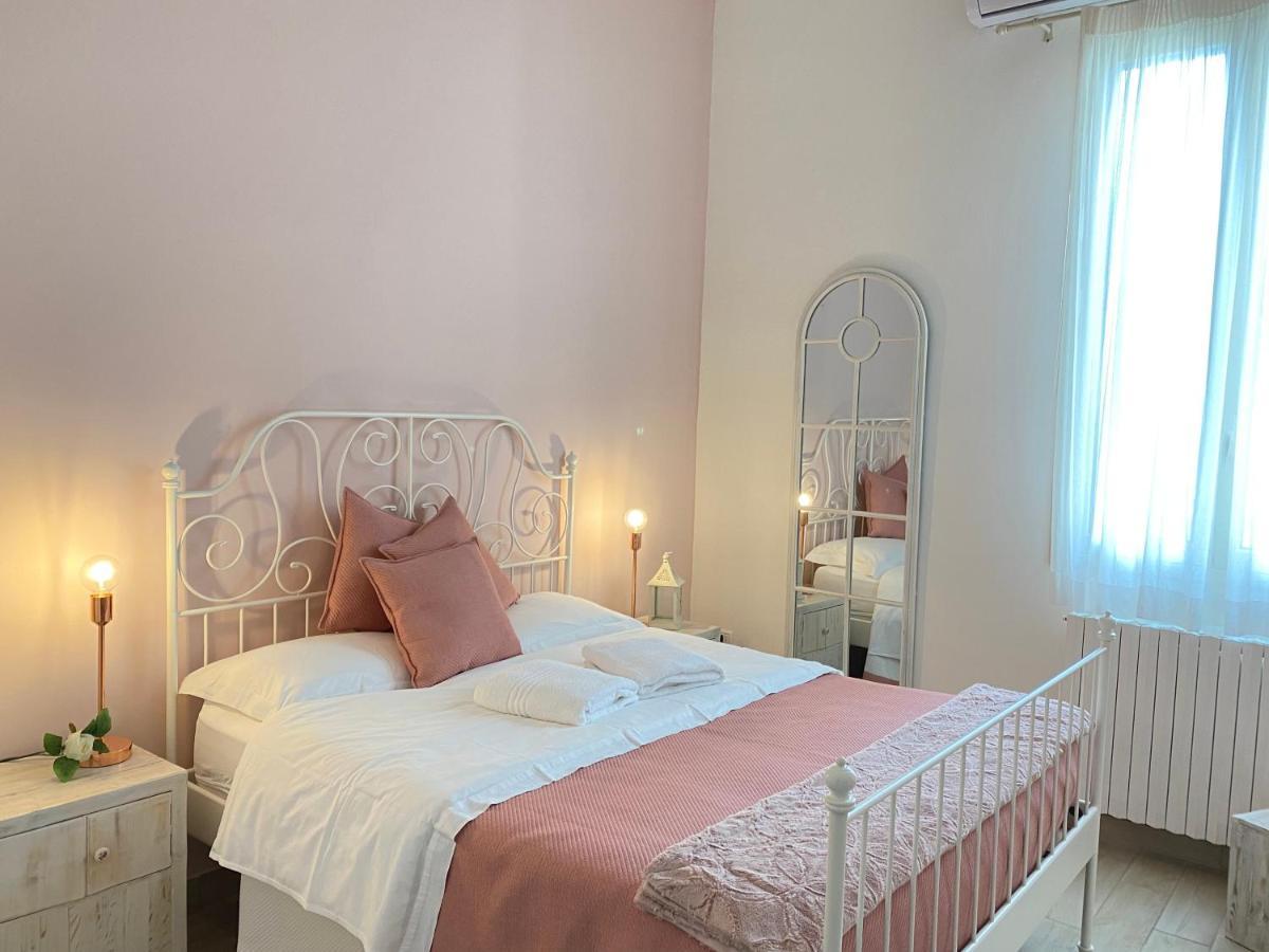 Ai Raggi Di Sole Bed & Breakfast Lecce Exterior photo
