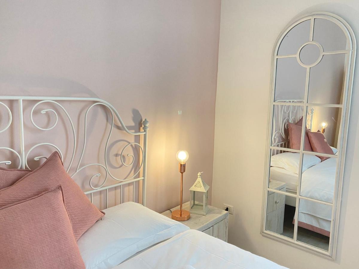 Ai Raggi Di Sole Bed & Breakfast Lecce Exterior photo