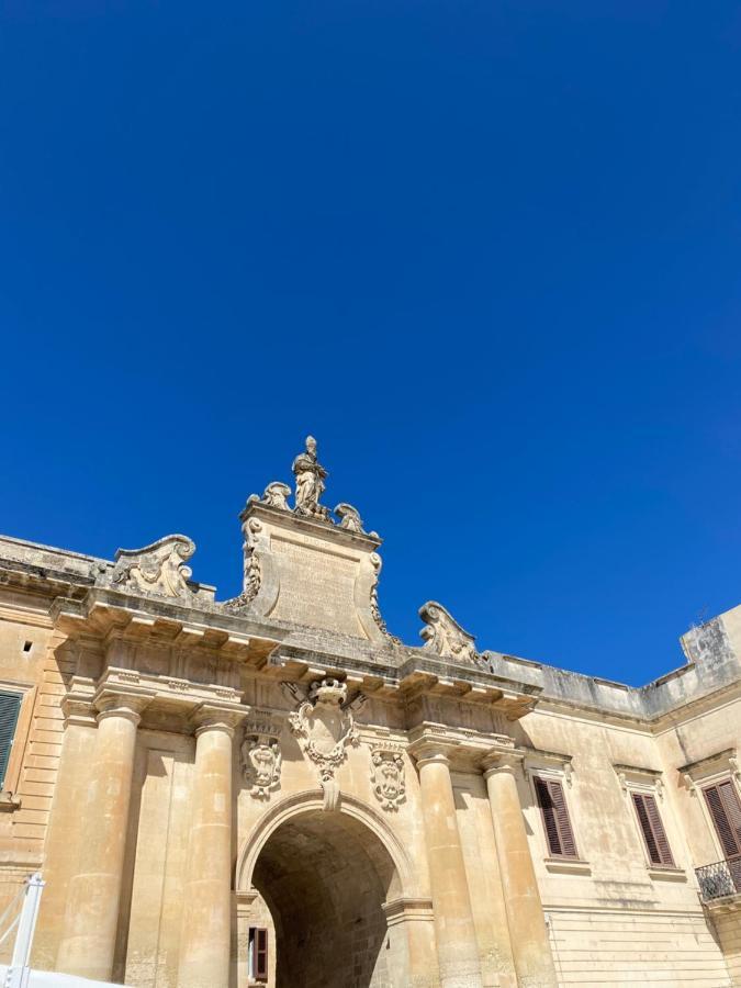Ai Raggi Di Sole Bed & Breakfast Lecce Exterior photo
